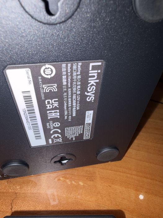 Switch Linksys lgs105