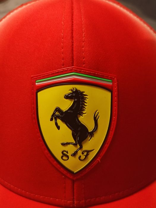 Czapka Ferrari CL16