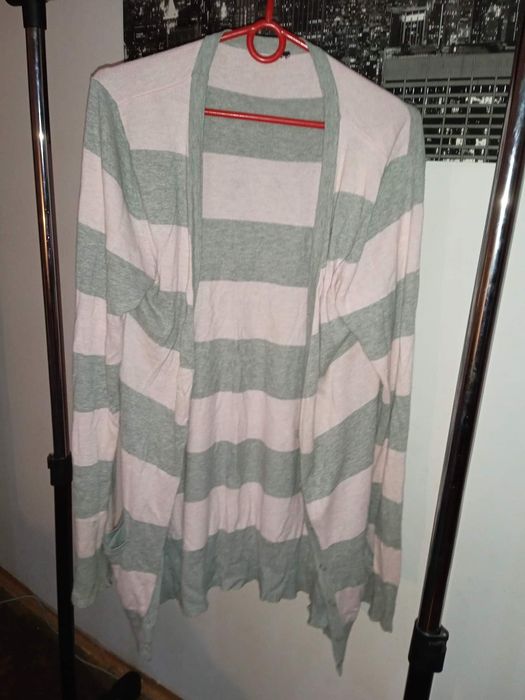 Sweter rożowo-szary