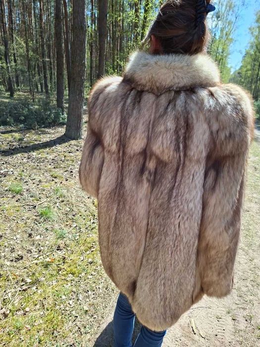 Futro naturalne z lisa, lisów