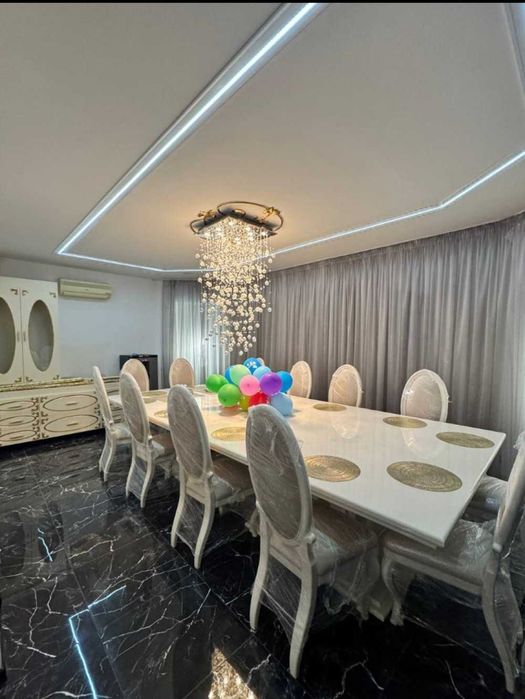 Продам элитный дом в Совиньоне с дизайнерским ремонтом