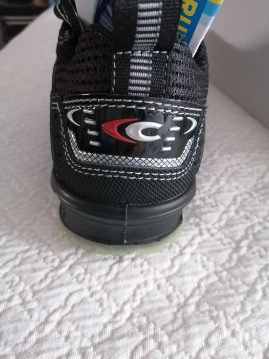 Ténis biqueira de aço