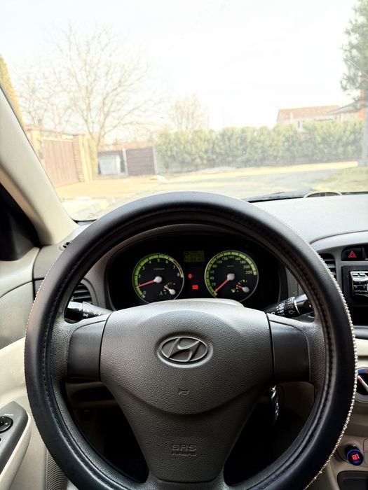 Hyundai Accent 2008 год на автомате !