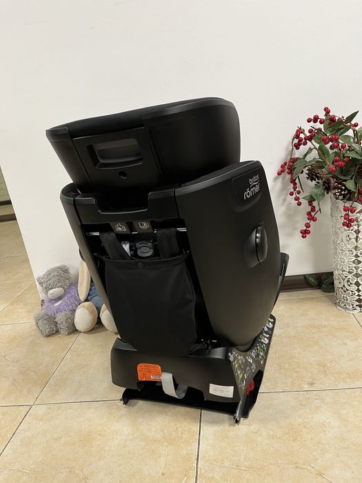 Автокрісло Britax Romer ADVANSAFIX IV R Група 1/2/3 (9-36кг) брітакс