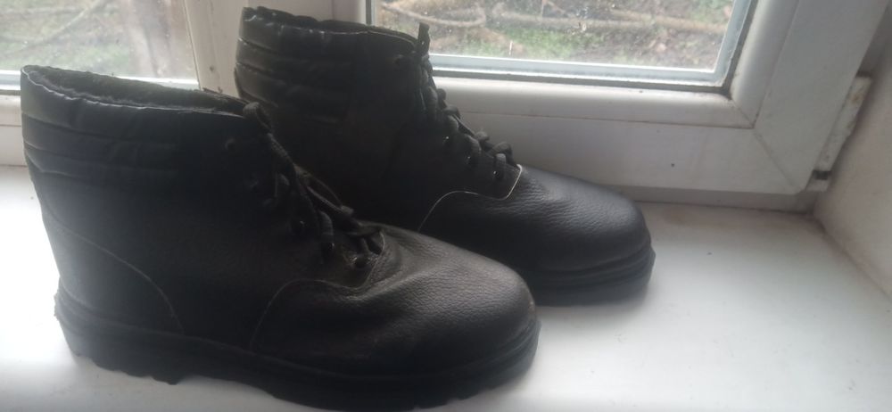 Ботинки рабочие размер 42
