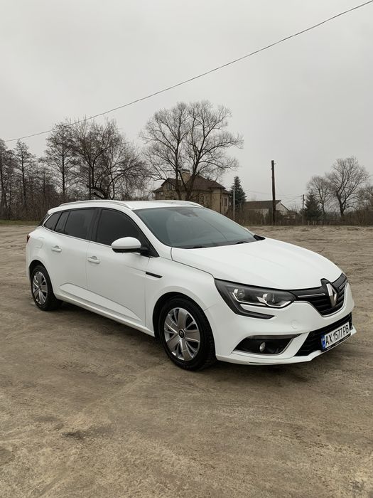 Продается Рено Меган 4 1.5 диз мех 6