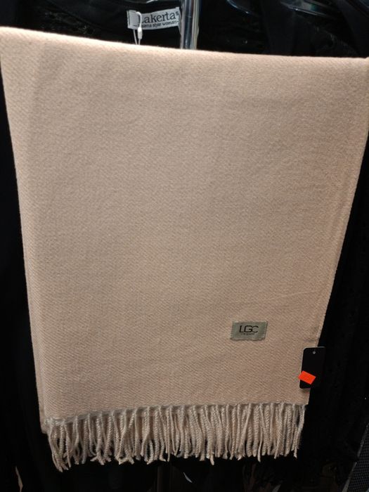 Szal lgc nowy z metką