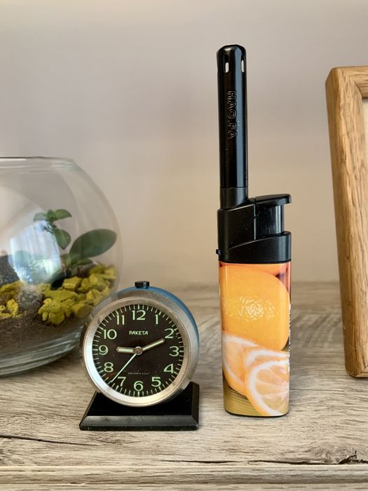 Рабочие Механические часы-будильник Ракета винтаж СССР