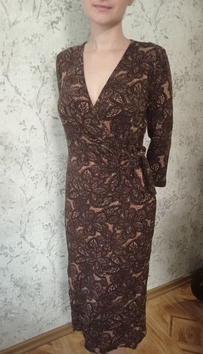 Продам.   плаття