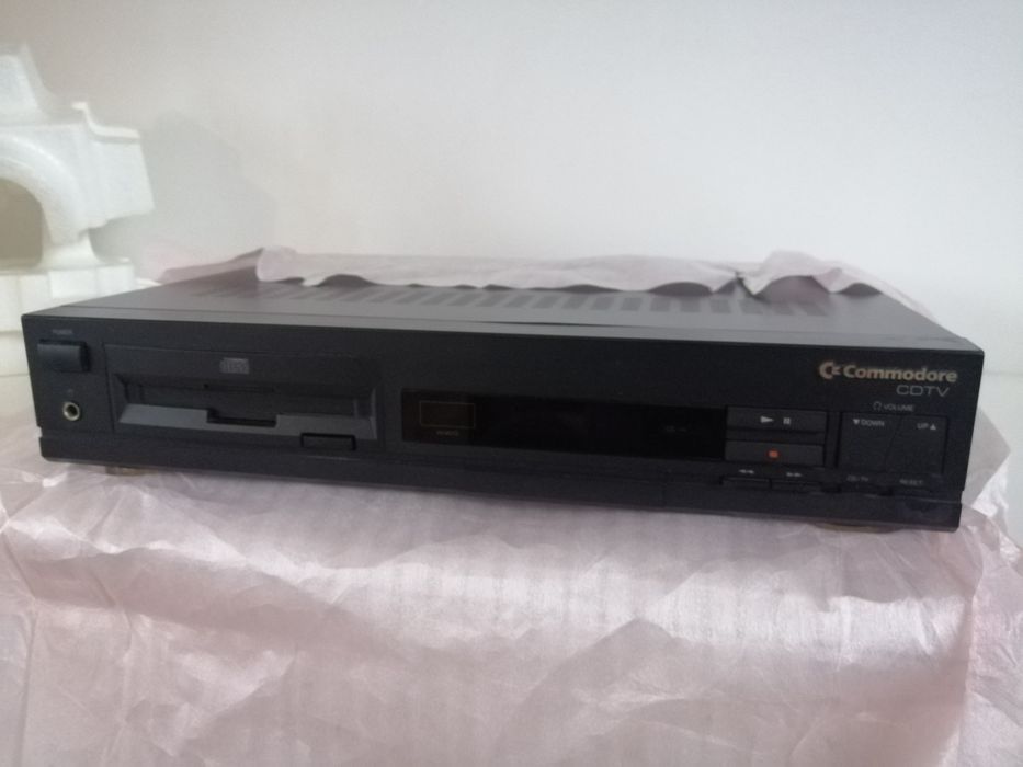 Commodore cdtv CD -1000 komputer+ monitor