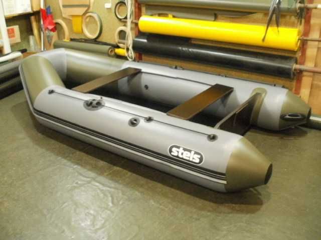 Лодка надувная моторная/гребная "Stels"