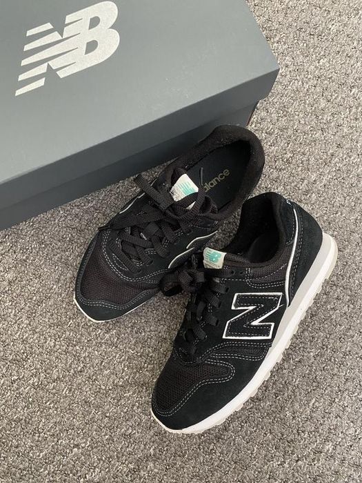 Шкіряні кросівки new balance 35.5