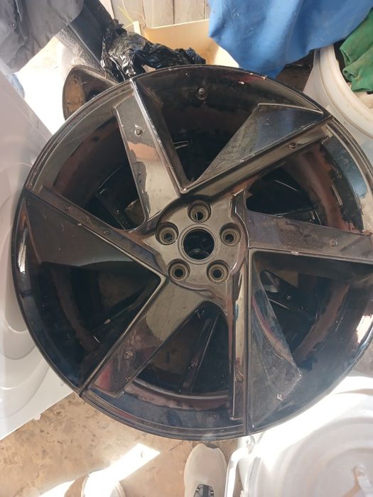 Продам диски Fisker Ocean R22