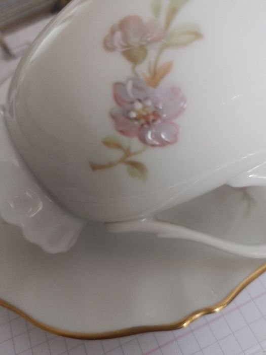 Chávena com pires em porcelana Limoges