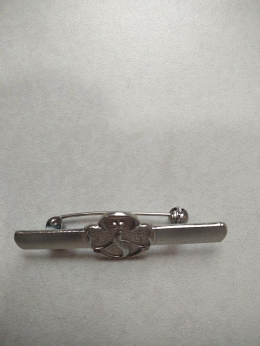 продам набор значков