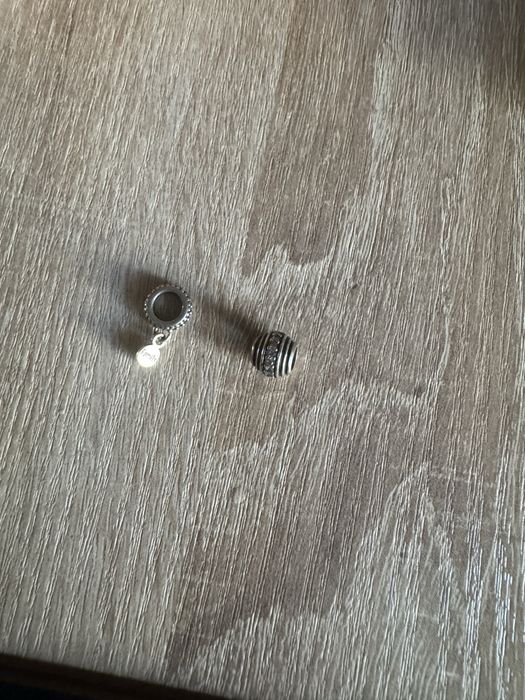 Продам шарми для браслету Pandora