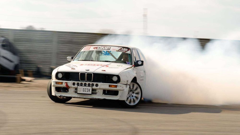 BMW E30 Drift Car 2JZ 700KM