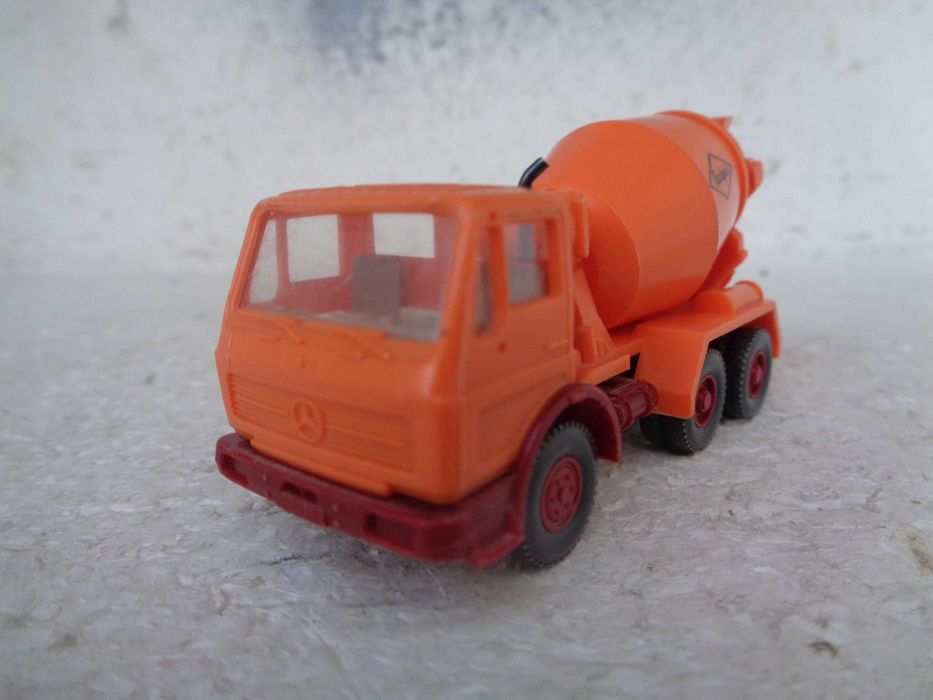 1:87 Wiking Camião de transporte de cimentos