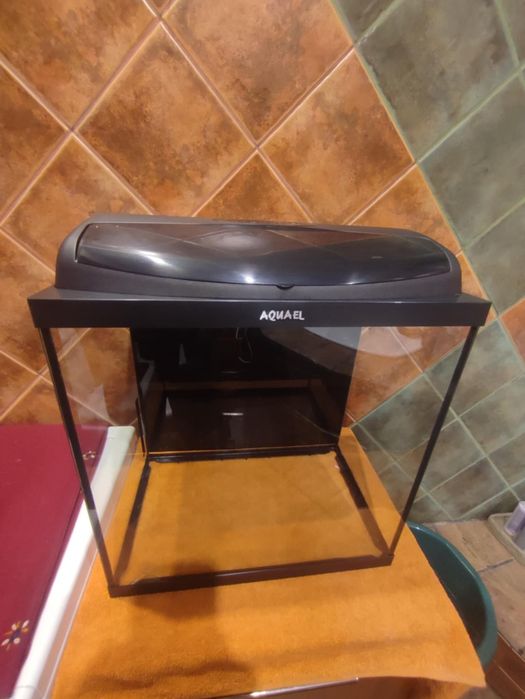 Sprzedam akwarium AQUAEL