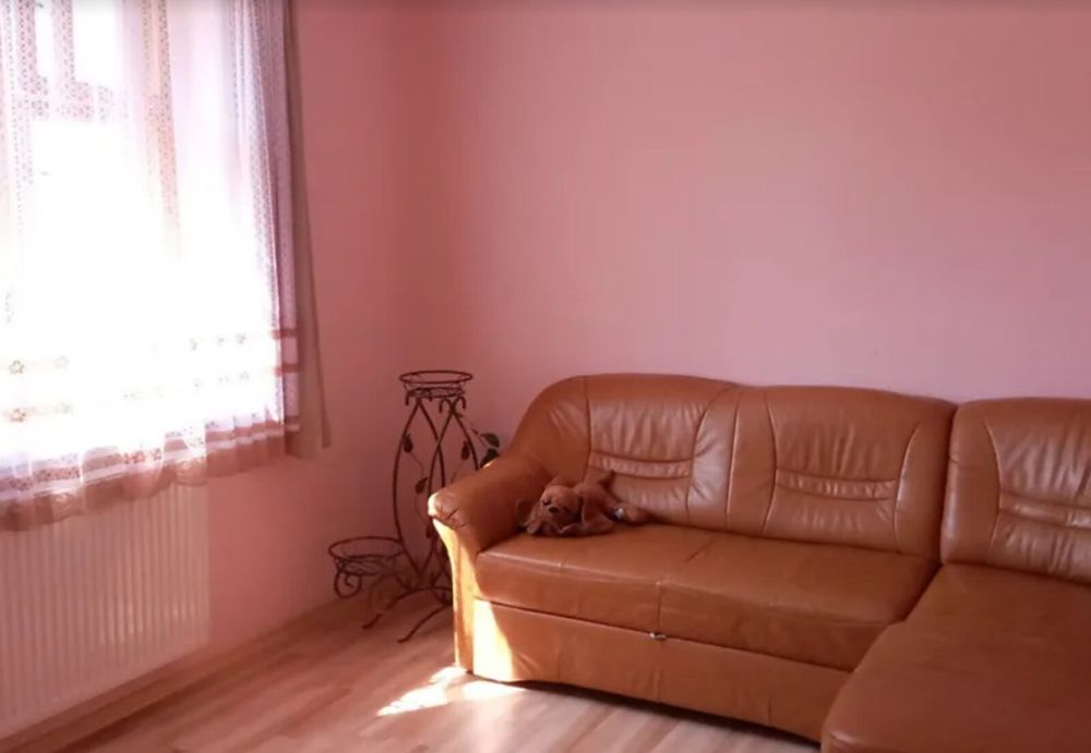 Продаж будинку в центрі міста