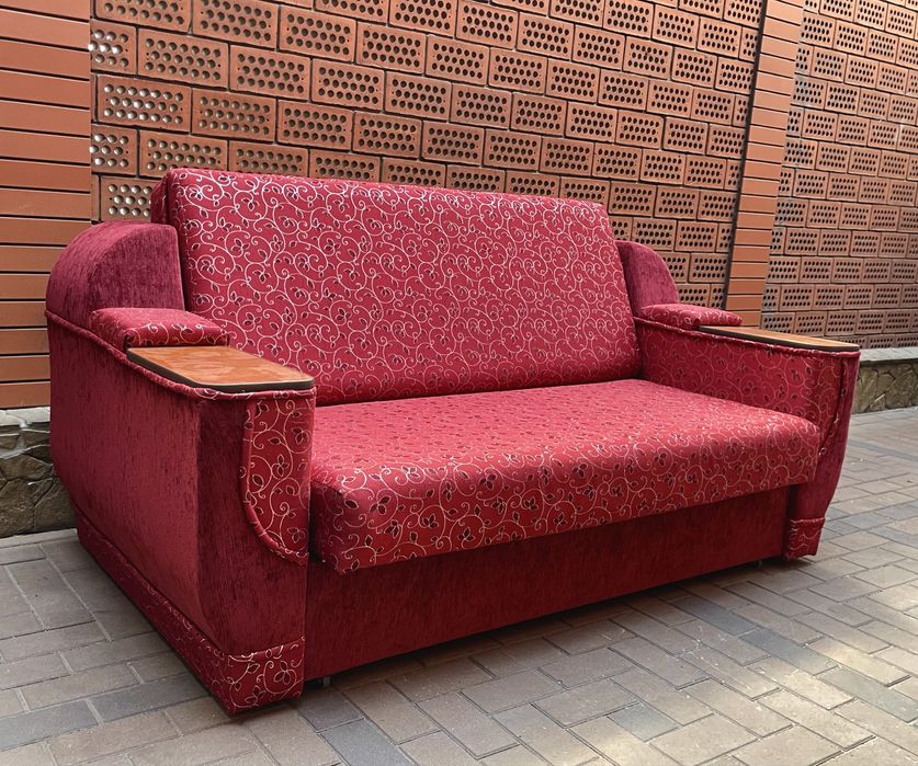 Сучасний, стильний диван-ліжко «Меркурій»  розкладний. Стан Ідеальний.