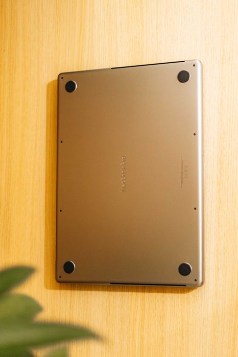 Apple MacBook Pro M2 PRO 16" 16/512GB SSD