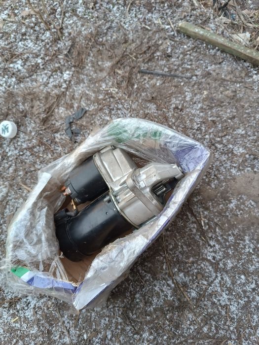 Продам стартер део ланус