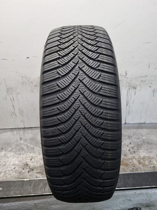 1x 215/65R16 98H Hankook Winter I cept RS2