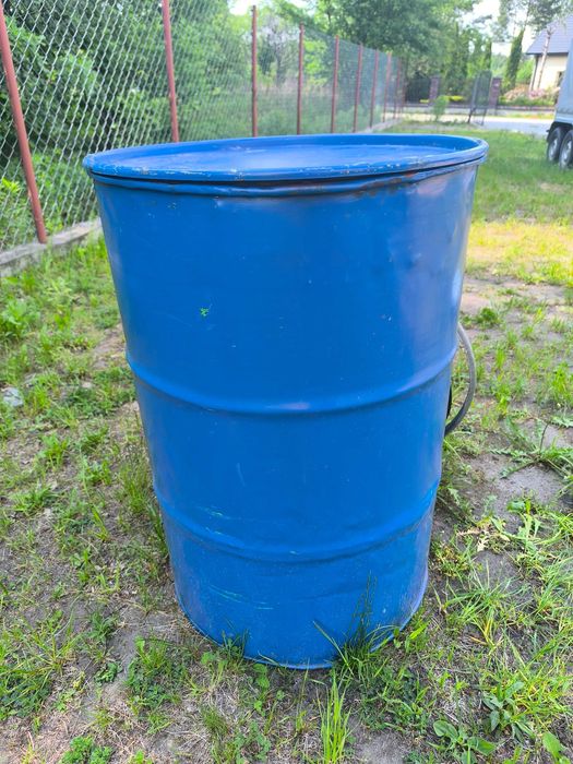 Beczki metalowe 200L