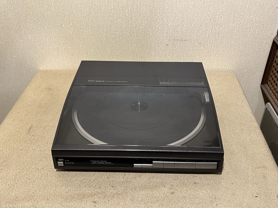 Автоматический HI-FI проигрыватель винила TECHNICS SL-J1 (ПОИСК ПЕСЕН)