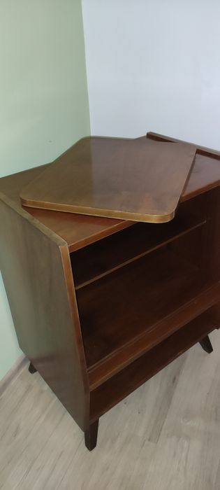 Szafka z obrotowym blatem PRL stara w dobrym stanie