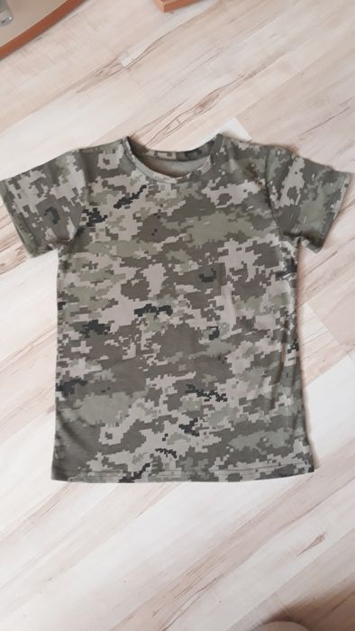 Камуфляжний комплект, футболка та шорти для хлопчика