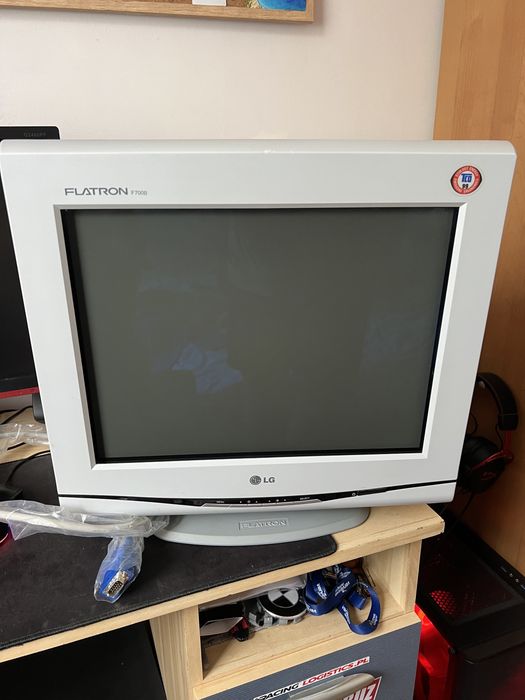 Monitor LG FLATRON 700B 2002r. retro