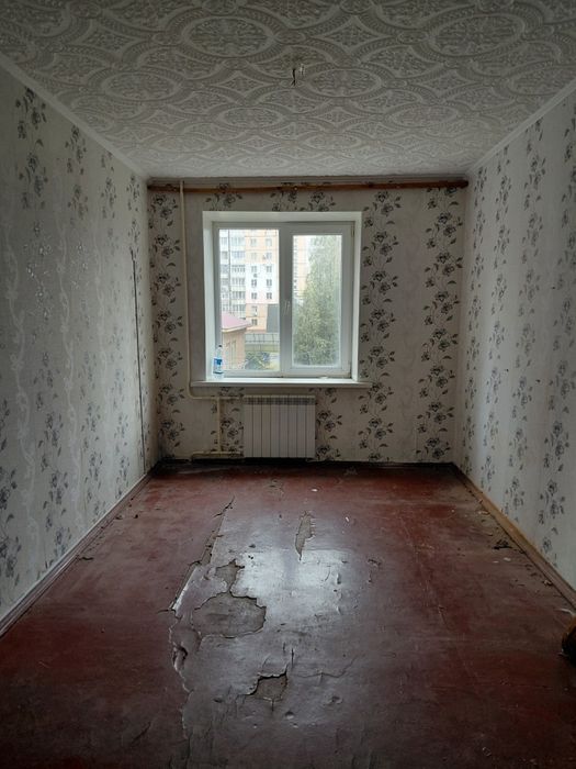 1 комната в общежитии, Центр, (за гост."Николаев"), 3/5 ,  4200.