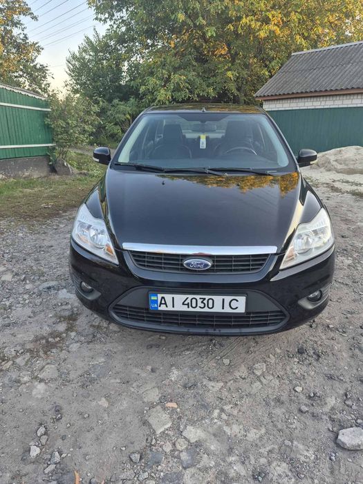 Продам Форд Фокус 2010року  на атоматі