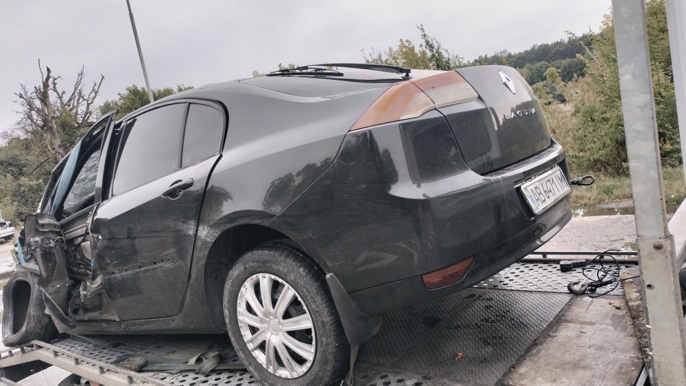 продам авто рено лагуна після дтп