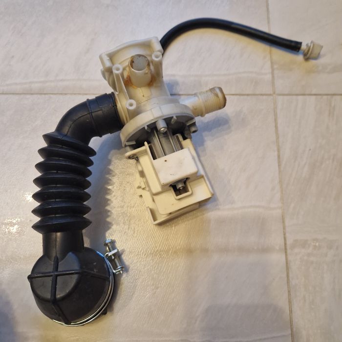 Pompa odpływowa do pralko-suszarki Samsung WD7704D8V