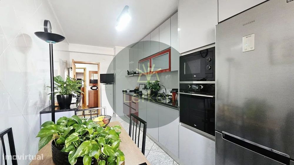 T2 junto ao centro de Guimarães | Cozinha renovada, garagem e elevador