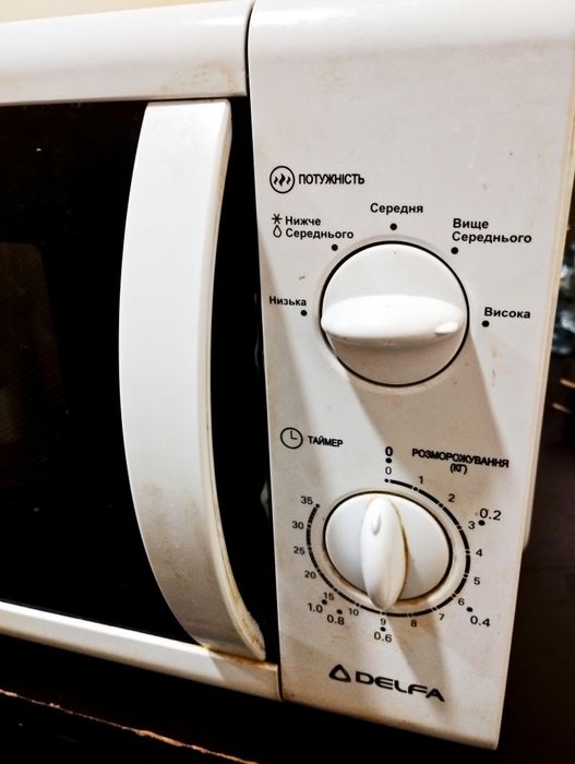 Микроволновка на запчасти Delfa