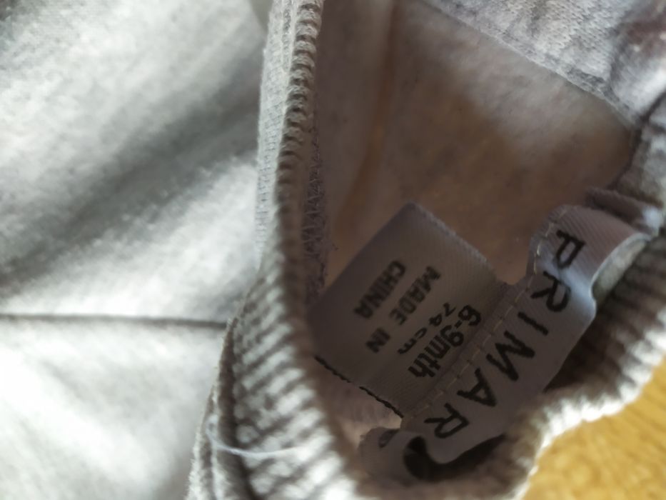 Sprzedam bluzę dziewczęca