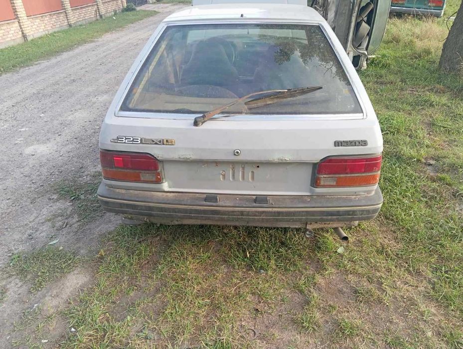 Пластик приборної панелі Mazda 323 bf вимикач двірників мазда 323 шрот