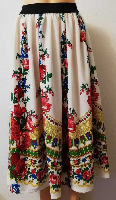 Spódnica ludowa, góralska w kwiaty, biała rozm. L(40)