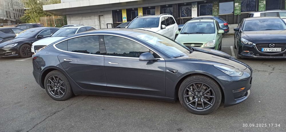 Продам Теслу модель 3, 2019р.