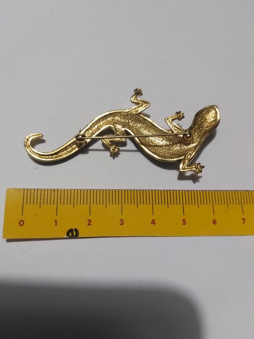 Vintage broszka z czasów P