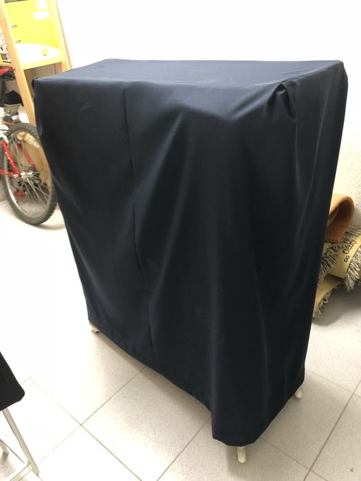 Divâ dobrável com rodas