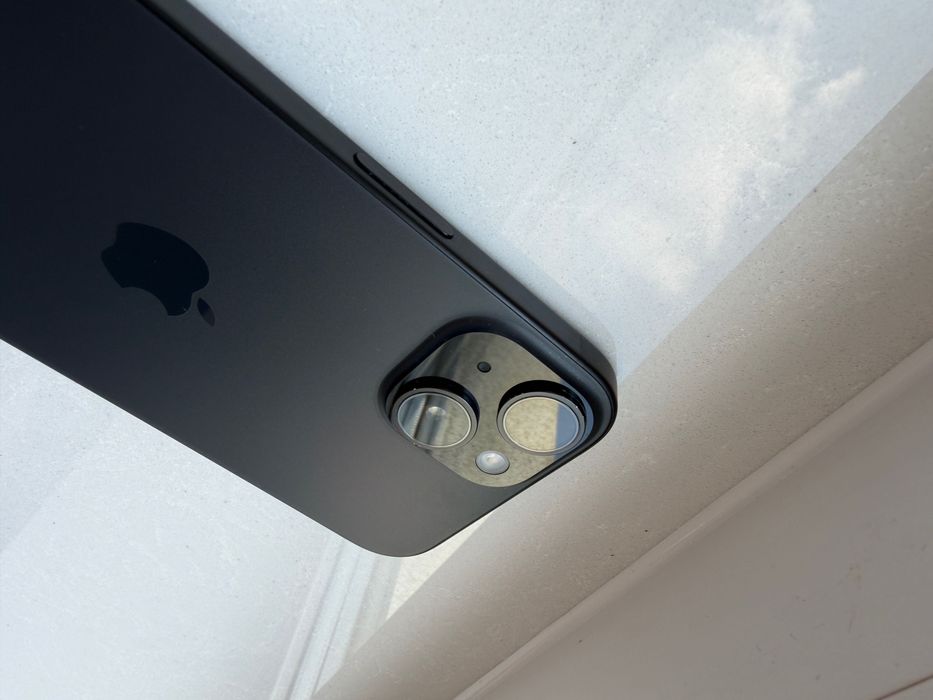 Sprzedam iPhone 15 256 GB w kolorze czarnym