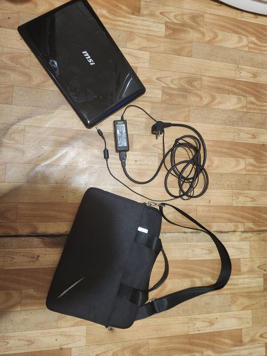 Ноутбук msi. .    .