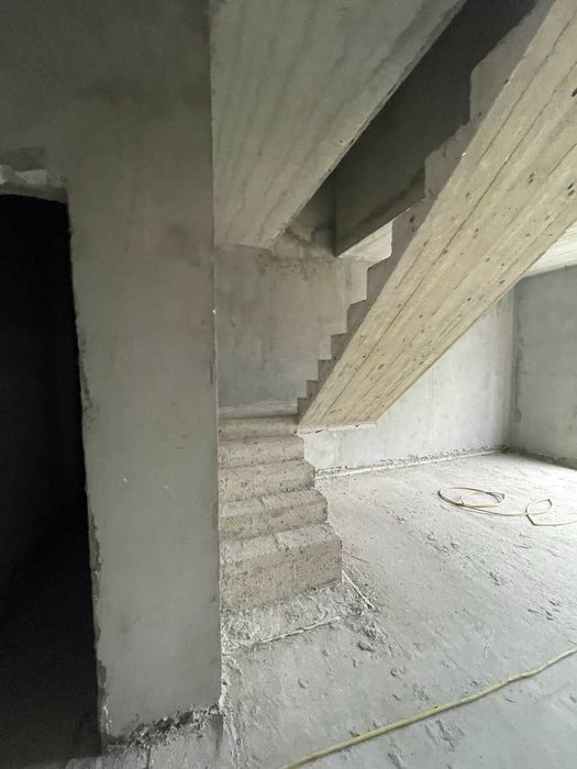 Супер акція - котедж 3 кімнати з панорамою на Вовчинецькі пагорби!