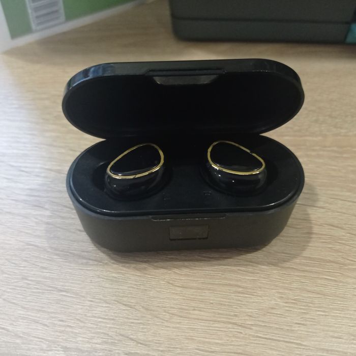 Продам наушники безпровідні TWS