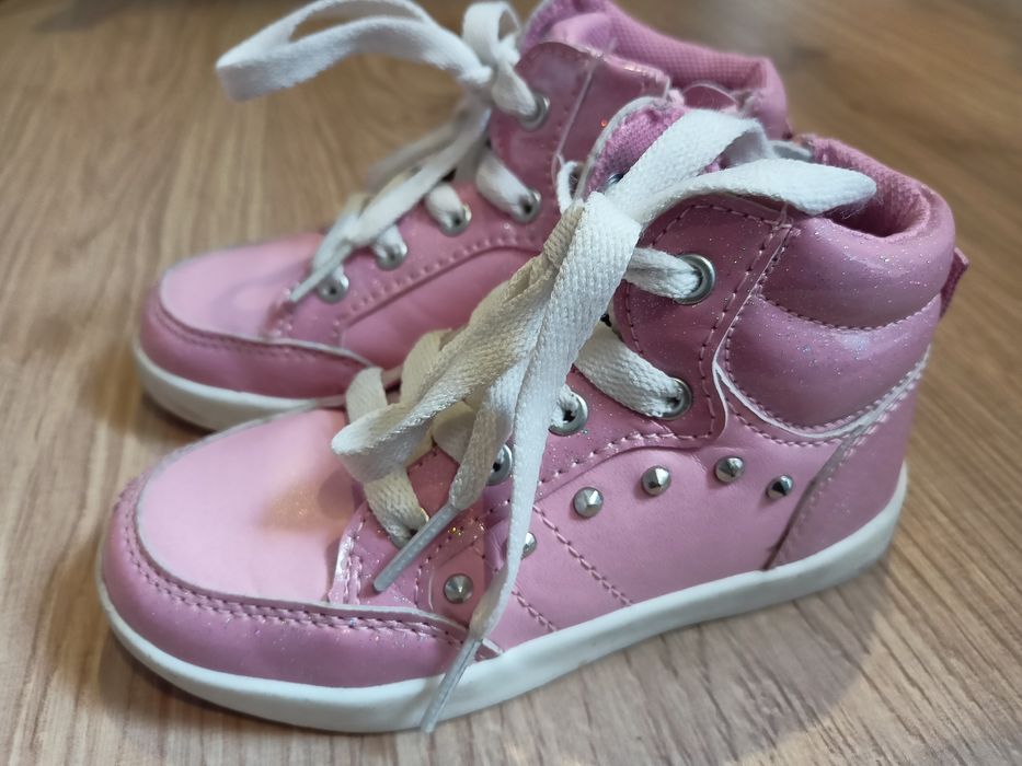 Buty dla dziewczynki r. 25